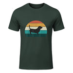 Basset Hound rétro Amant Vintage Sunset Dog & Puppy in Forest Green - front view