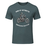 Sprüchewerkstatt Sons mit Arthritis Ibuprofen Chapter Motorradfahrer für Herren, Schwarz, in Dark Heather - front view