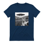 Cat Selfie With Alien UFO Funny Cat Gifts For Men Women Kid T-Shirt in Navy - back view