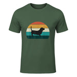Basset Hound rétro Amant Vintage Sunset Dog & Puppy in Military Green - front view